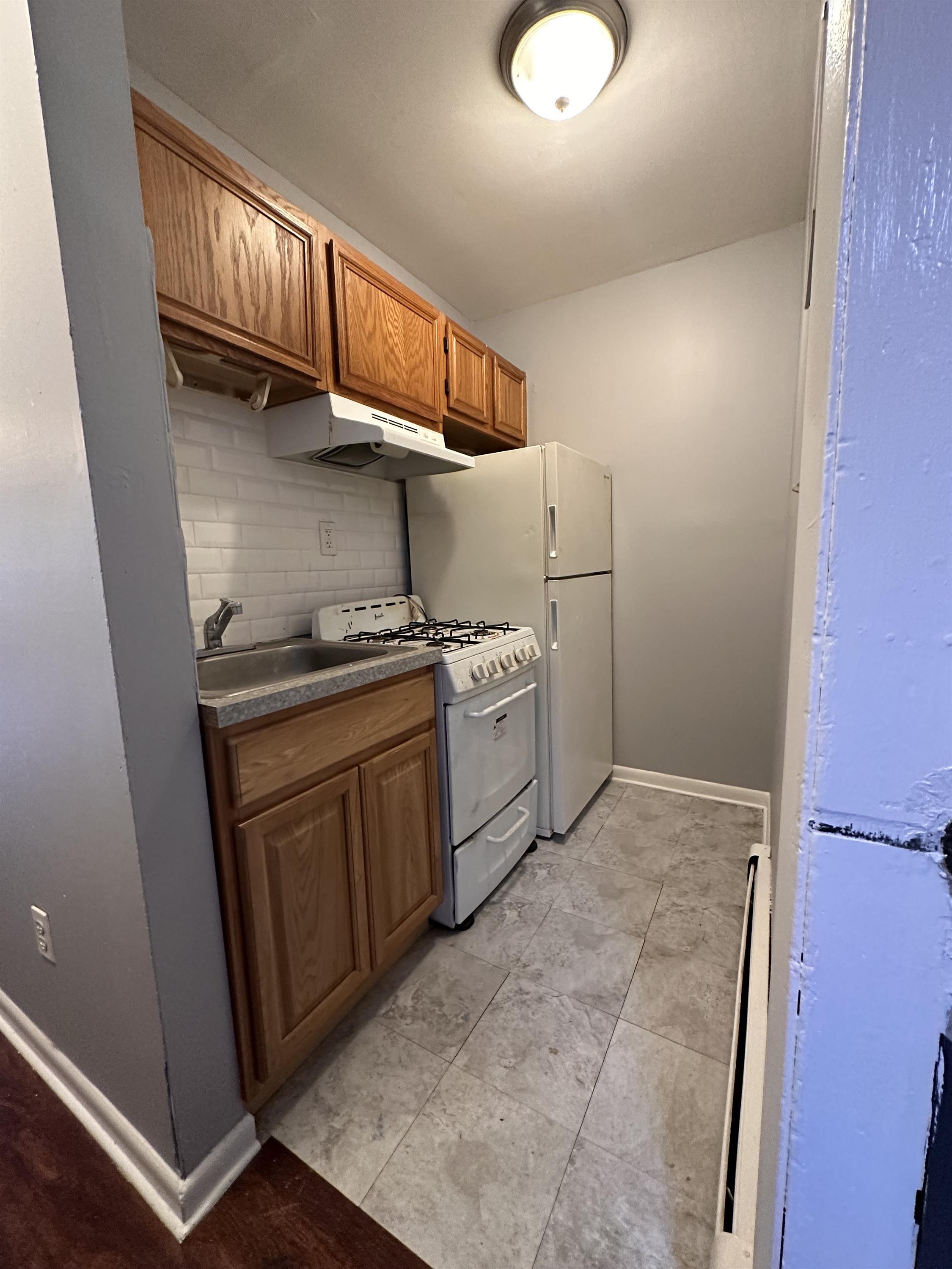 311 Clinton Avenue - 309